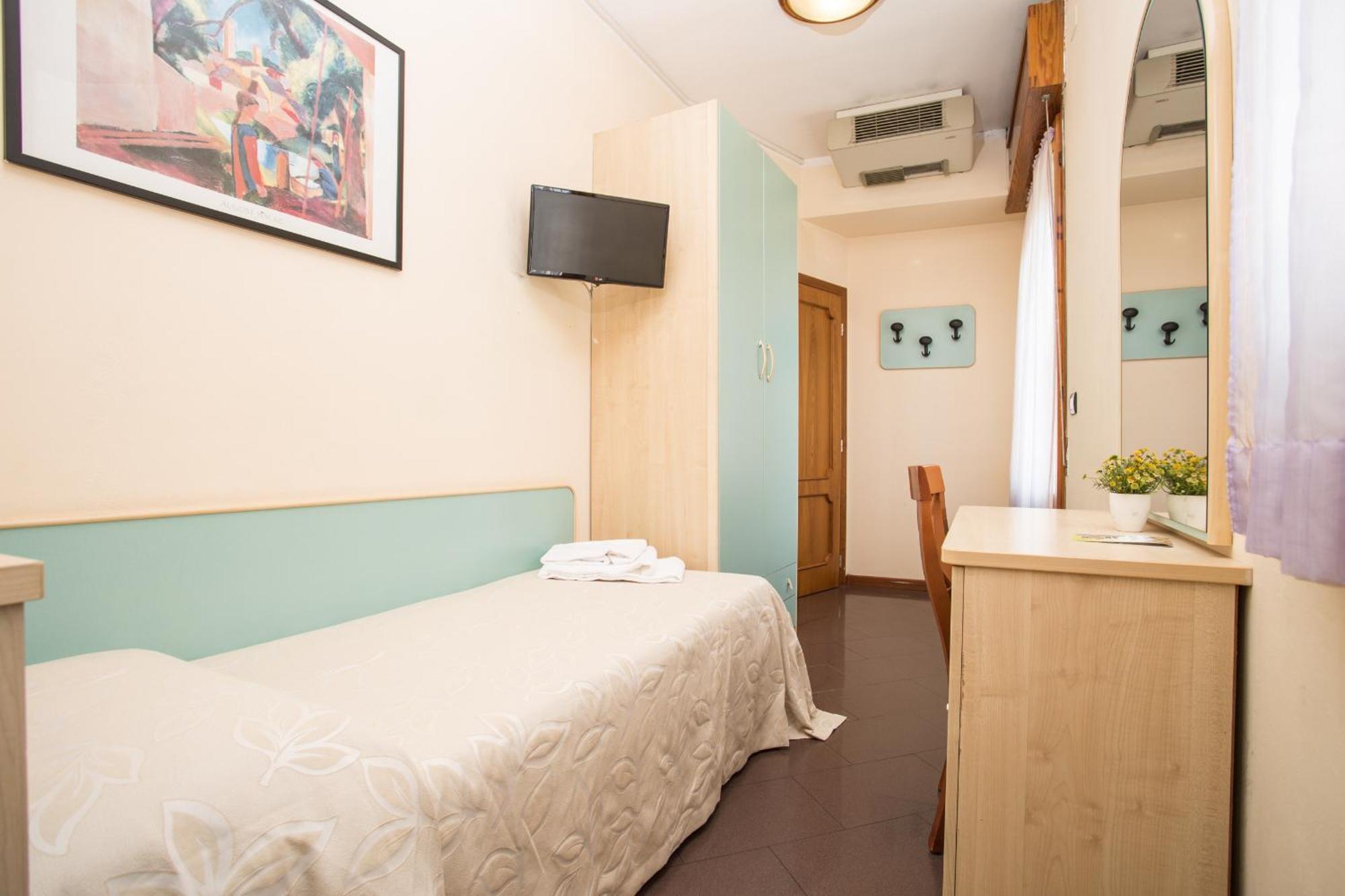 Hotel Ristorante Pozzi 2*